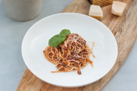 Wekowanie sosu bolognese: Prosty przewodnik po trwałych przetworach