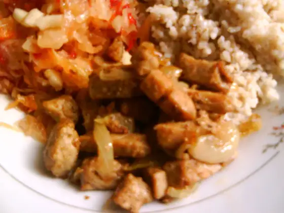 Domowy Gyros Wieprzowy - Przepis na Idealne Mięso z Patelni