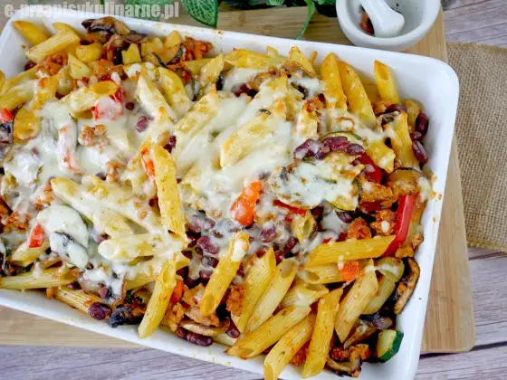 Idealna zapiekanka z penne i mięsem mielonym? Poznaj mój przepis!