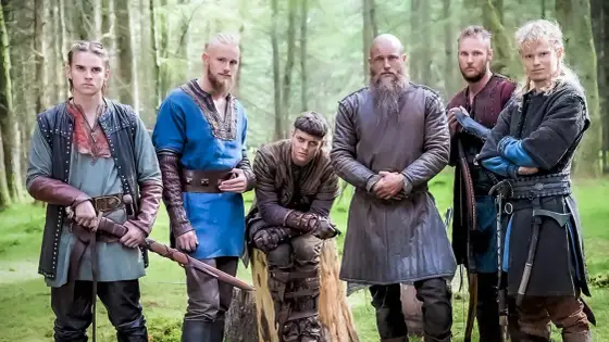 Jordan Patrick Smith: Kim jest Ubbe z "Wikingów"?