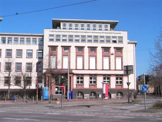 Hochschulen in Frankfurt - welche passt zu Fach, Budget und Form?