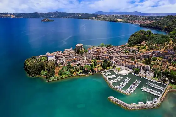 Lago di Bolsena - Profondità e segreti del lago vulcanico
