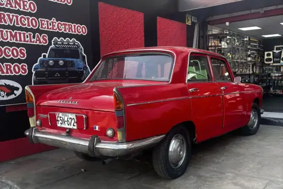 Peugeot 404 - Klasyk, który wciąż ma sens? Sprawdź!