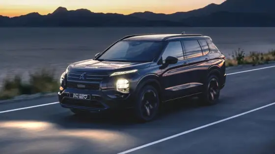 Outlander PHEV - czy to hybryda dla polskich dróg?