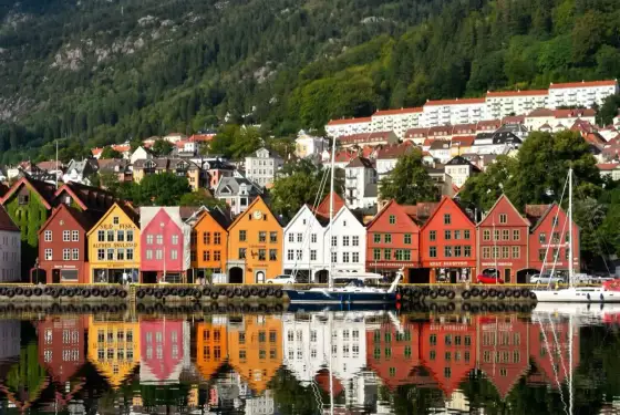 Co zobaczyć w Bergen? Bryggen, Fløyen i fiordy