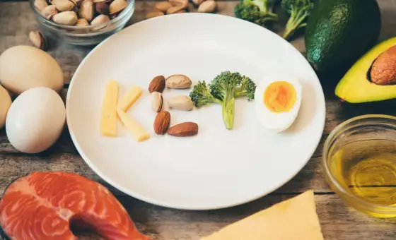 Dieta keto - Czy jest zdrowa? Poznaj prawdę i jedz rozsądnie!