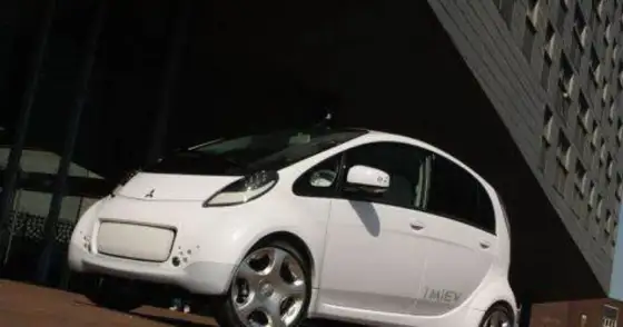 Mitsubishi i-MiEV - Czy ten miejski elektryk nadal się opłaca?