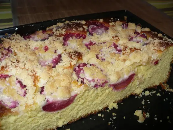 Ciasto drożdżowe ze śliwkami i kruszonką - idealne!
