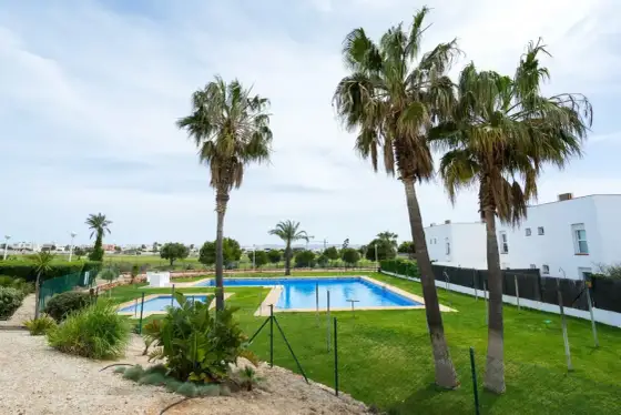 El Toyo y Retamar - ¿Vivir, invertir o vacaciones? Guía completa