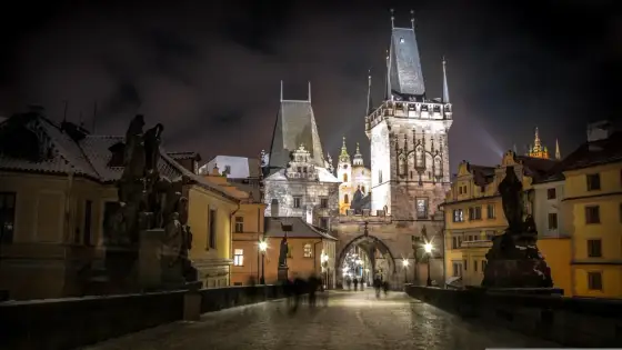 Wycieczki objazdowe po Europie - Jak wybrać najlepszą ofertę?