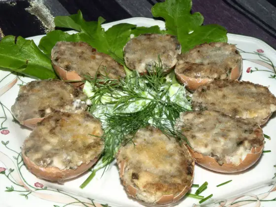 Jajka faszerowane pieczarkami smażone - Jak zrobić idealny farsz?