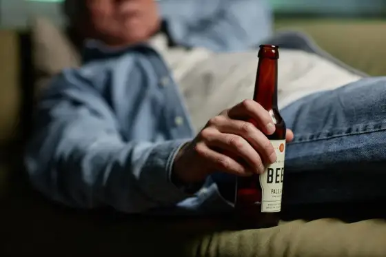 Metabolizm alkoholu - Jak działa i co naprawdę przyspiesza?