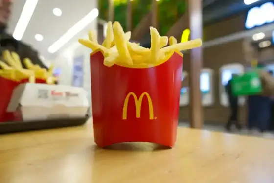 Frytki McDonald's - kalorie, sosy. Jedz mądrze!