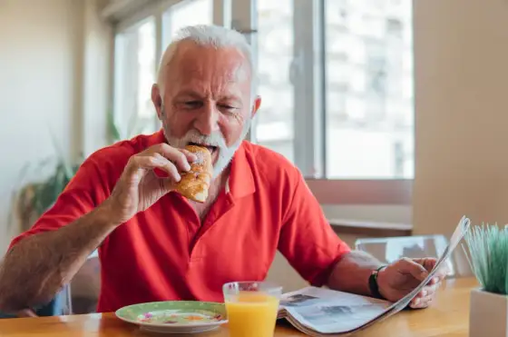 Bien manger après 65 ans - Clés pour force et autonomie