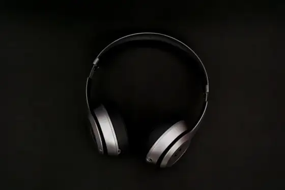 Letnie piosenki - Jak stworzyć idealną playlistę?
