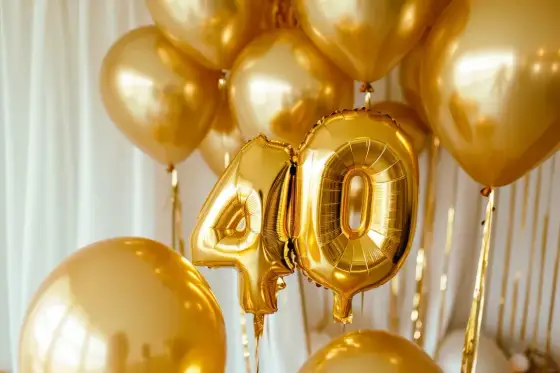 Życzenia na 40. urodziny: 100+ pomysłów, które wzruszą lub rozbawią!