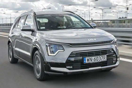 Kia Niro cena 2026 - Ile kosztuje i czy warto dopłacić do wersji L?