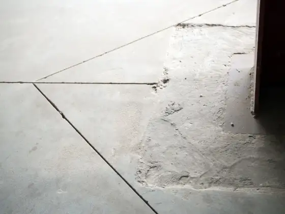 Dlaczego beton pęka? Dylatacja - klucz do trwałych fundamentów
