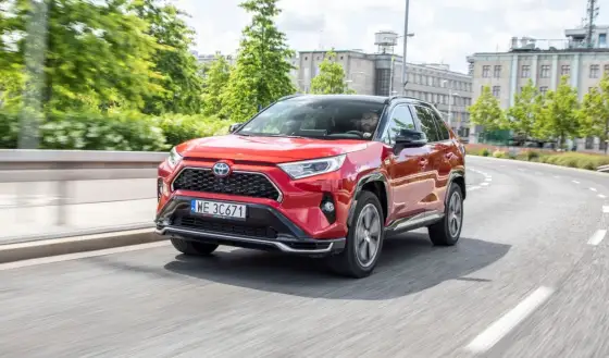 Spalanie Toyoty RAV4 - Prawda o hybrydzie i plug-in!