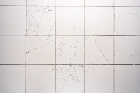 Naprawa pękniętej płytki DIY: instrukcja krok po kroku