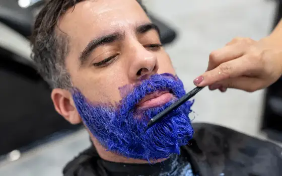 Coloration barbe réussie - la bonne teinte sans faux pas