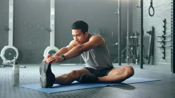 Dehnen für Muskelaufbau - wann Stretching hilft und wann es bremst