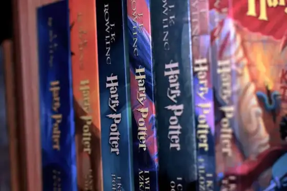 Harry Potter od jakiego wieku? Książki, filmy i zabawki