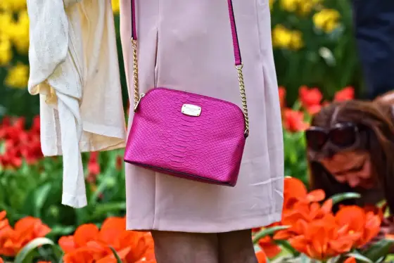 Modne torebki damskie: trendy, style i porady na ten sezon