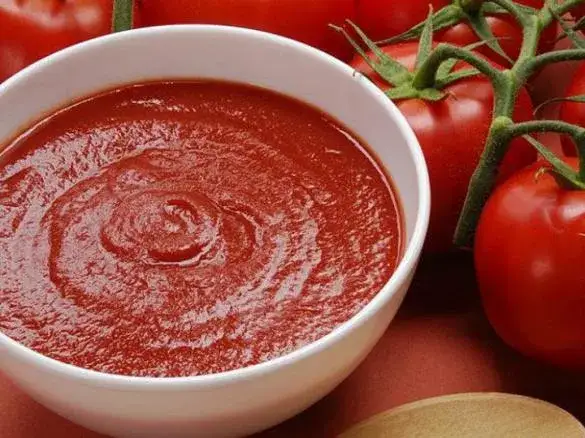 Najlepszy sos pomidorowy do pizzy - uniknij najczęstszych błędów