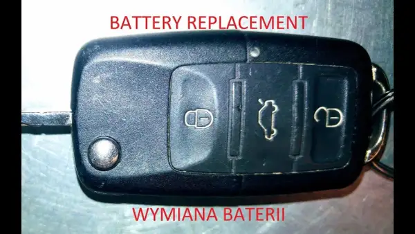 Jak łatwo wymienić baterię w kluczyku samochodowym i uniknąć problemów