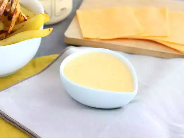 Sauce fromagère French Tacos : les ingrédients secrets pour la réussir