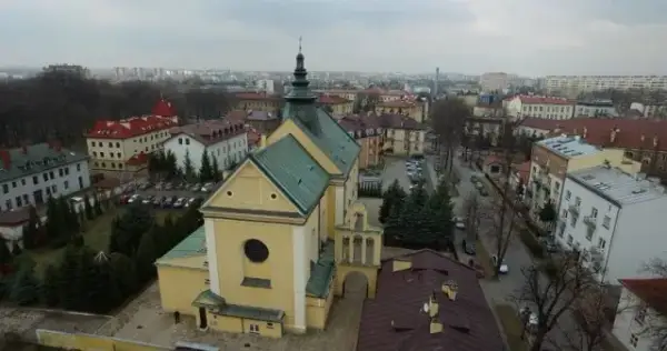 Gdzie do kościoła? Znajdź najbliższy i sprawdź godziny mszy