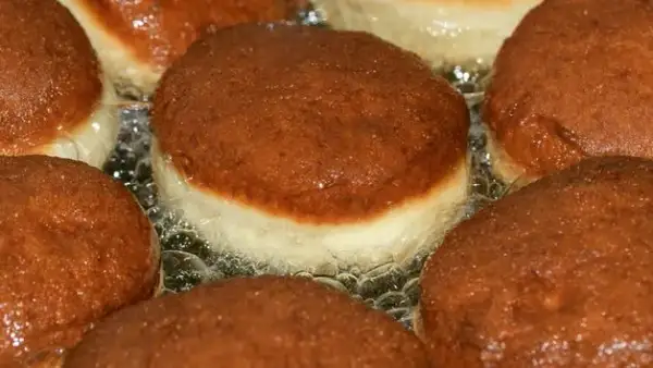 Pączki z 0,5 kg mąki: Ile wyjdzie? Sekret puszystości i obwódki.