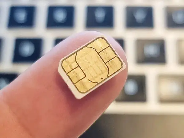 Karta SIM Orange na kartę, gotowa do podróży i roamingu.