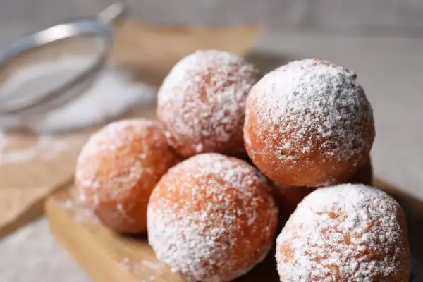Bezglutenowe pączki: Przepis, by były puszyste i nie piły tłuszczu!