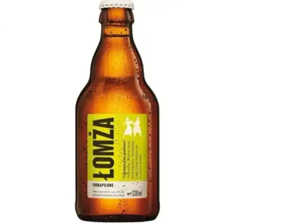 Łomża piwo rodzaje: butelka piwa Łomża z etykietą w kolorze limonki, przedstawiającą tańczące postacie.