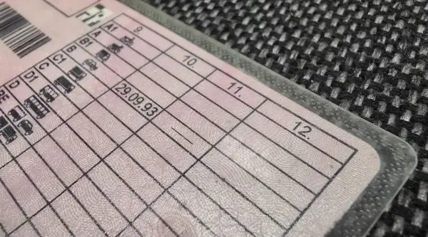 Prawo jazdy B 2026: Ile wydasz? Scenariusze i oszczędności.