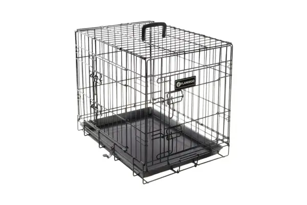 Une cage métallique pliable avec un plateau noir, idéale pour le transport ou le dressage de votre animal.