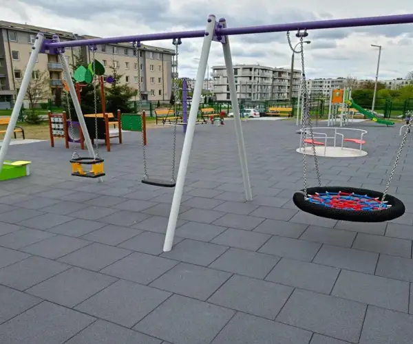 Od kiedy można wchodzić na plac zabaw? Nowe przepisy i ważne zmiany