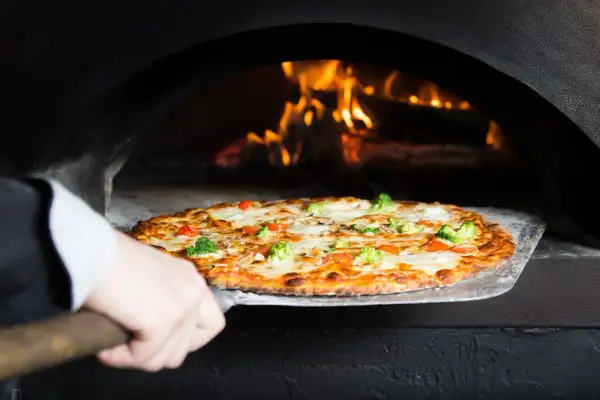Gdzie zjeść najlepszą pizzę w Pizie? Unikaj turystycznych pułapek