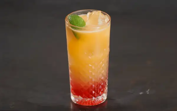 Madras drink: przepis na orzeźwiający koktajl, który zachwyca