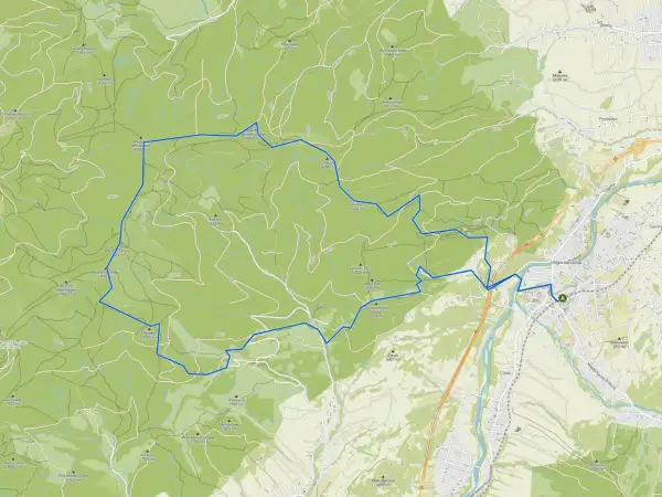 Mapa szlaku turystycznego w Beskidach, w tym węgierska górka trasa, z zaznaczonymi szczytami i poziomnicami.