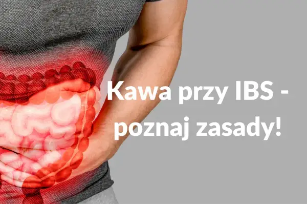 Osoba z bólem brzucha, symbolizującym zespół jelita drażliwego. Czy kawa jest wrogiem przy IBS? Poznaj zasady!