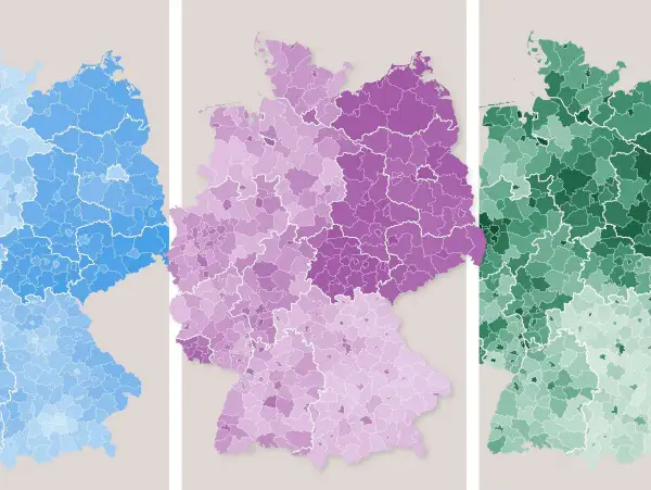 Drei Karten von Deutschland, farblich abgestuft von blau über lila zu grün. Sie zeigen Unterschiede zwischen Ost und Westdeutschland.