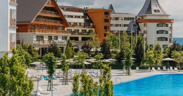 Ile kosztuje doba w hotelu Gołębiewskim? Ceny, które zaskakują