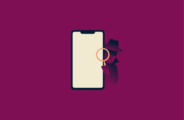 Detektyw bada smartfon, szukając rozwiązania problemu z połączeniem lub błędnego kodu MMI.