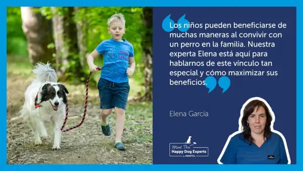 Un niño corre con su perro en un bosque. Elena García, experta en trucos para perros, explica los beneficios de convivir con un can.