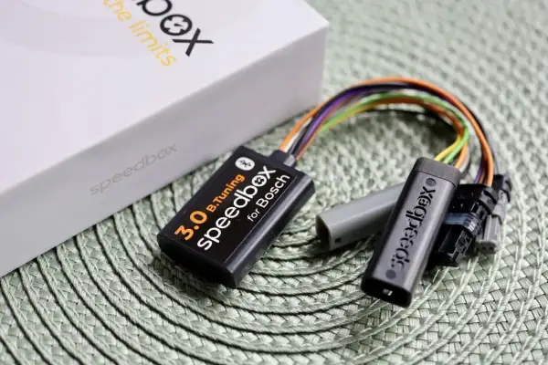 Moduł Speedbox 3.0 B.Tuning do Bosch – jak odblokować rower elektryczny. Zestaw do tuningu e-bike.