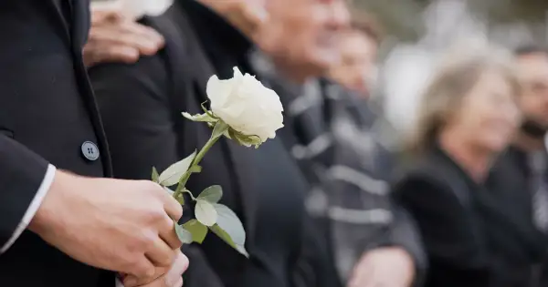 Jak się ubrać na pogrzebie mężczyzna, aby nie popełnić faux pas
