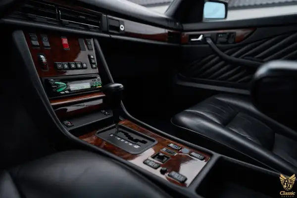 Mercedes 560 SEC (C126): Ikona, inwestycja? Kompletny przewodnik